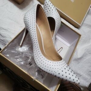 Michael Kors beige and black logo shoe box